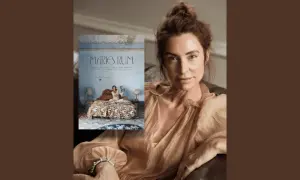 Marie Olsson Nylander bok "Maries Rum" visar en kvinna på en säng. Bredvid syns en närbild på Marie Olsson Nylander själv.