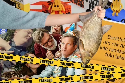 En man håller upp en fisk, omgiven av folk på fest och varningsband. Dålig reklam med en absurd twist.
